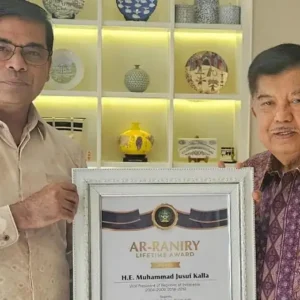 Rektor Uinar dan JK