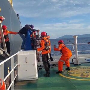 Tim SAR evakuasi ABK sakit di Selat Malaka