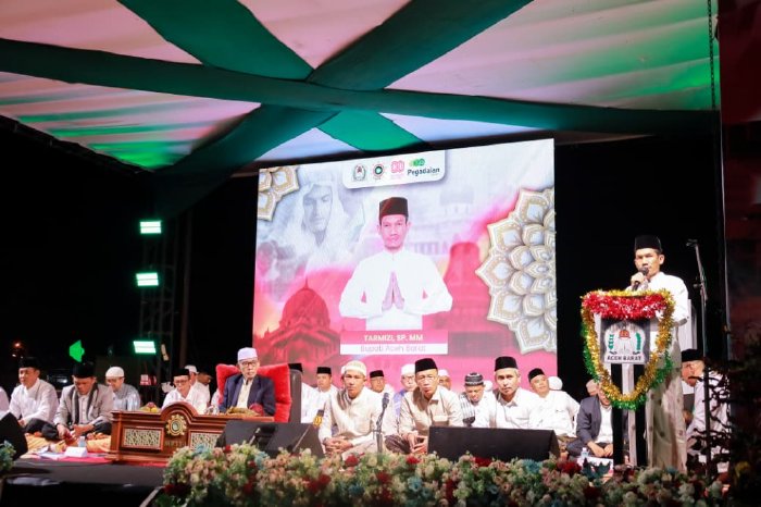 Zikir Akbar dipimpin Abuya Amran di Masjid Agung Meulaboh