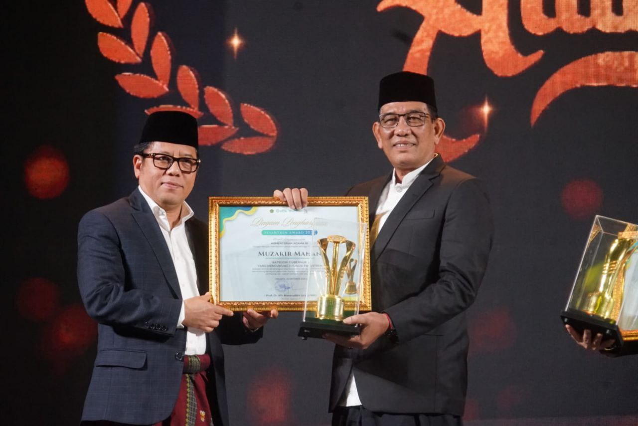 Gubernur Aceh terima penghargaan Kemenag