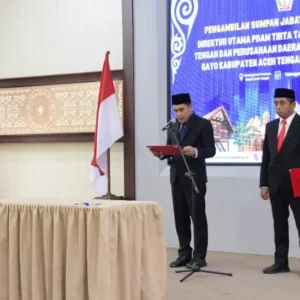 Pelantikan Direktur Utama PDAM Tirta Tawar dan PD Pembangunan Tanoh Gayo