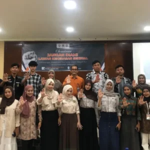 Peserta dan pemateri seminar