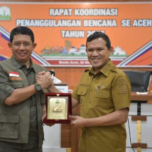 Wagub Fadhlullah bersama Kepala BNPB
