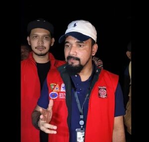 Bupati Iskandar Usman Al Farlaky