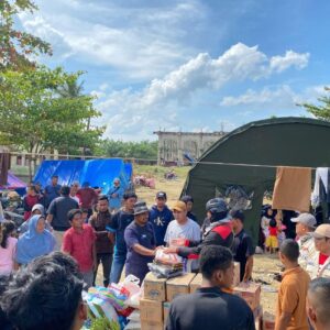 Forkompas bantu korban banjir Langkahan