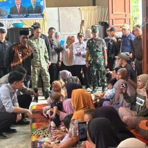 Gibran di posko pengungsian BLK Blangkejeren