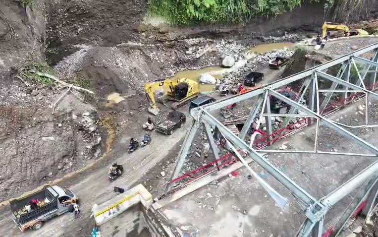Jembatan Tenge Besi kembali bisa dilintasi