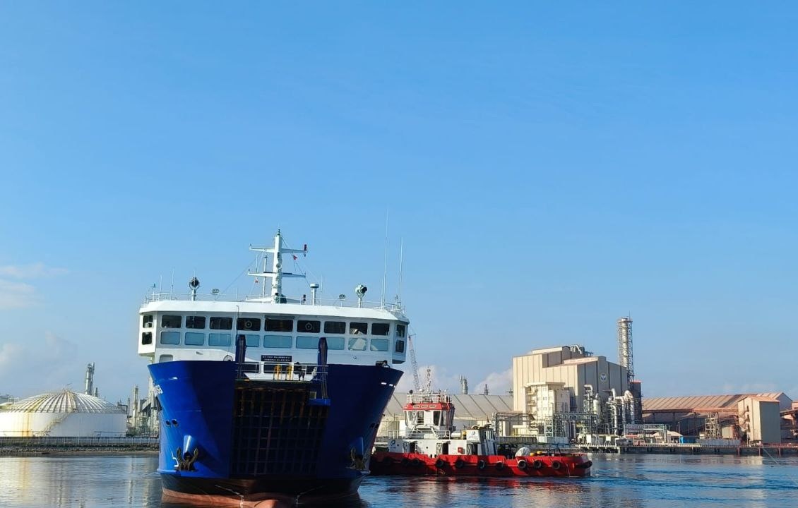 Kapal pengangkut gas LPG menuju Banda Aceh