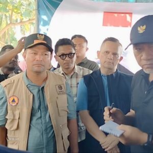 Menko Pangan Zulkifli Hasan tinjau korban banjir