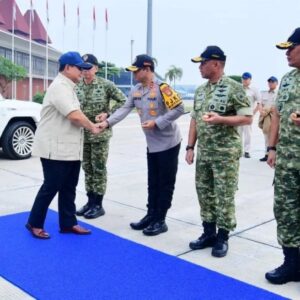 Prabowo saat akan bertolak ke Aceh