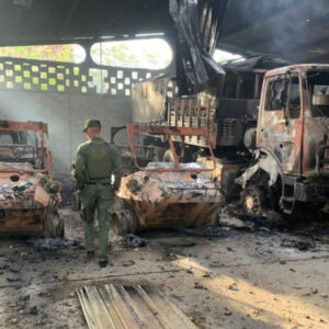 Kendaraan terbakar