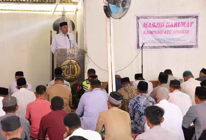 Wabup Muchsin jadi khatib Jumat di masjid darurat