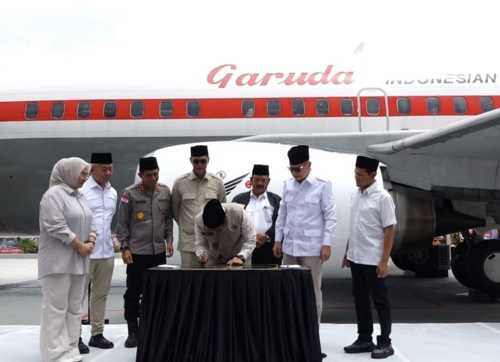 Peresmian pesawat di Asrama Haji Aceh