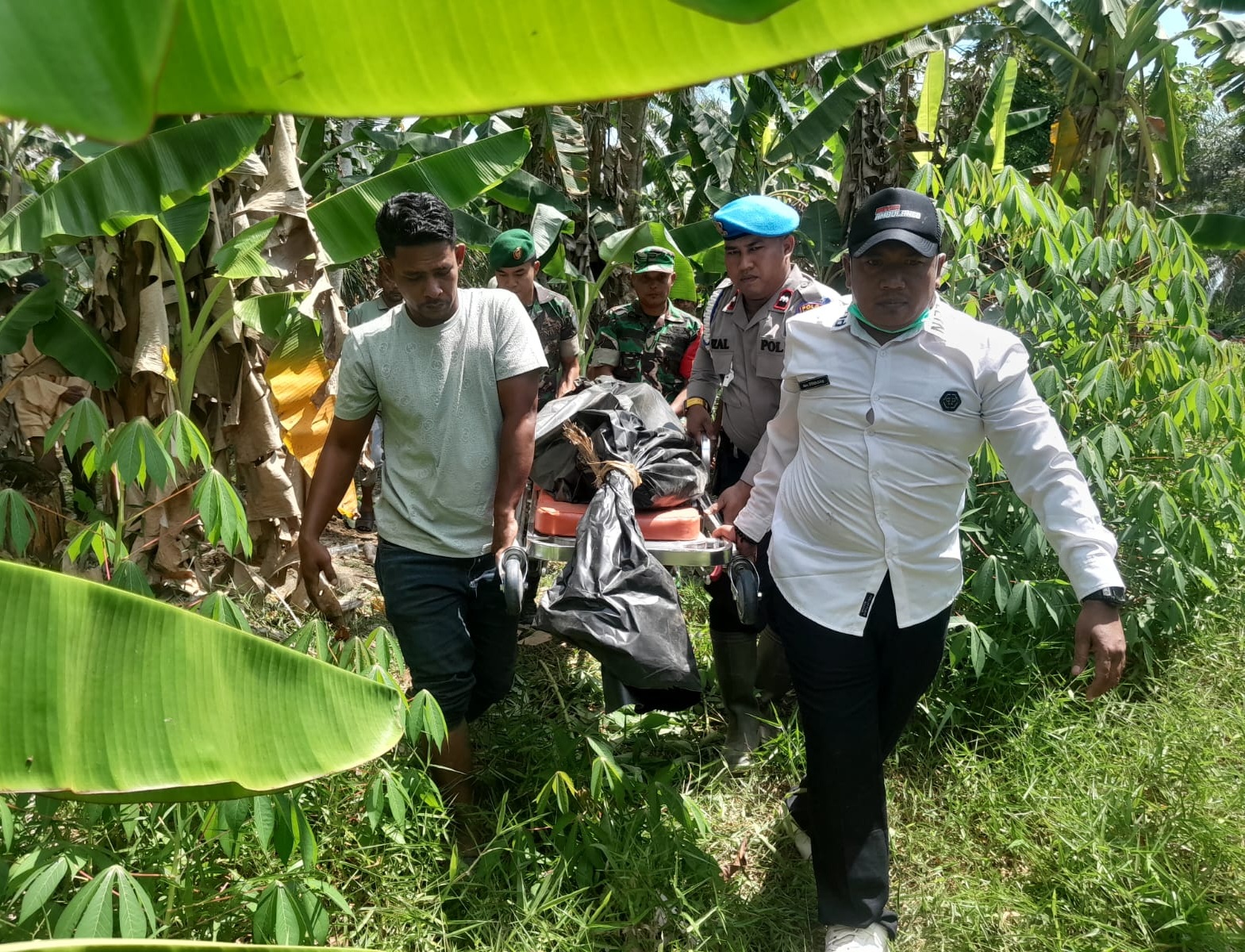 evakuasi korban banjir bandang aceh-utara.