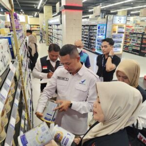 Kepala BPOM Aceh cek makanan di ritel