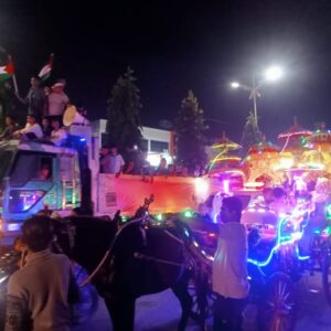 Mobil hias pawai takbir Idul Fitri