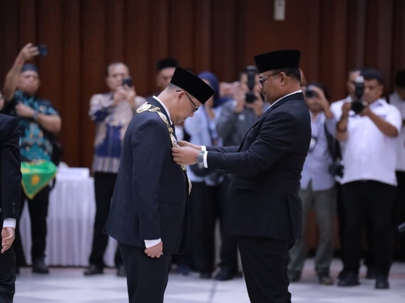 Profesor Mirza Tabrani dilantik sebagai Rektor USK