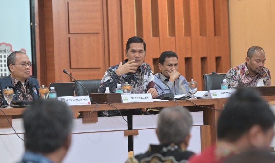 Sekda Aceh M. Nasir Pimpin Rapat Monev TKD Pascabencana
