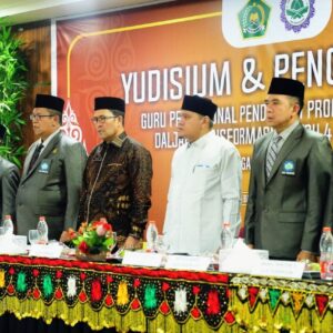 Bupati Haili Yoga hadiri pengukuhan guru PPG