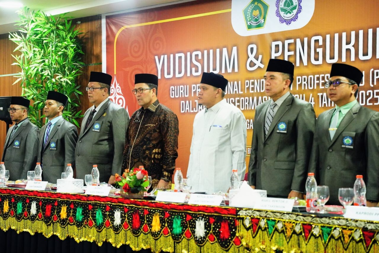 Bupati Haili Yoga hadiri pengukuhan guru PPG
