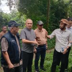 DPRK Aceh Besar bersama PDAM tinjau lokasi pembangunan WTP Seulimum