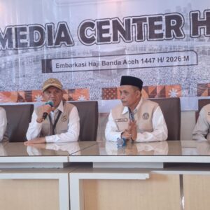Fadhlullah jumpa pers Media Center Haji Aceh