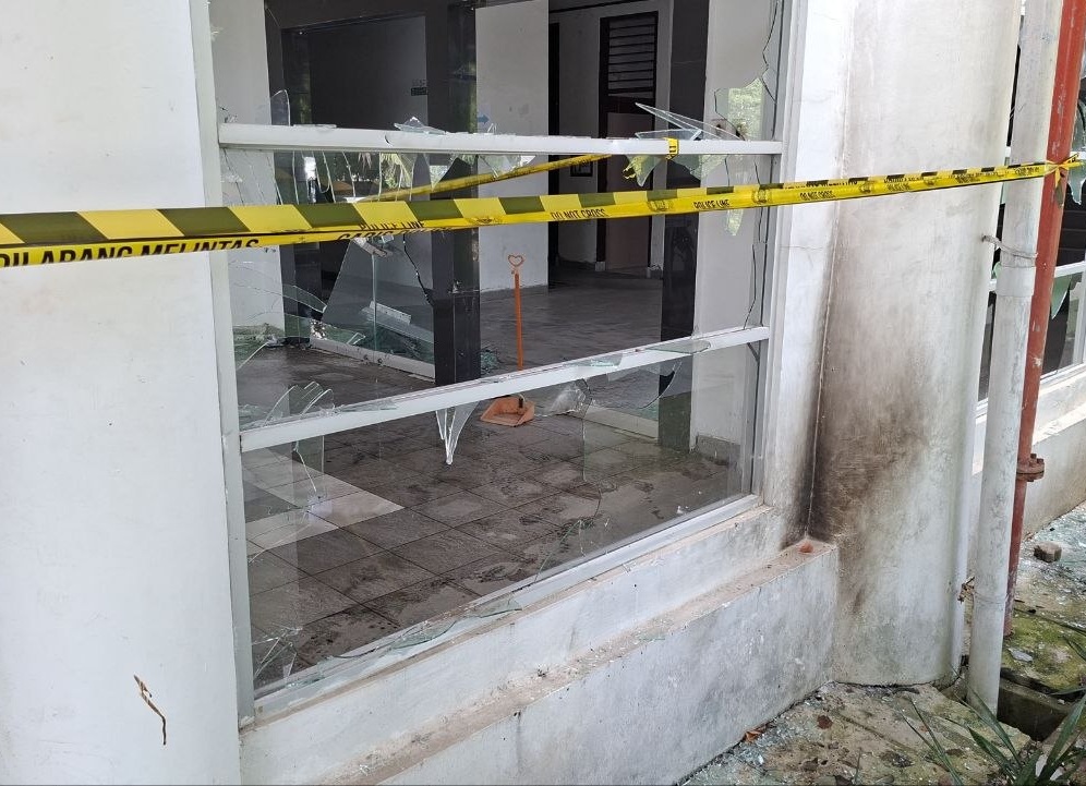 Gedung FP USK rusak imbas kerusuhan mahasiswa
