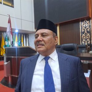 Wakil Ketua DPRA Ali Basrah foto Line1News