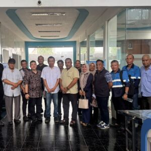 ATC foto bersama pengusaha Aceh dan stakeholder usai rapat rencana ekspor