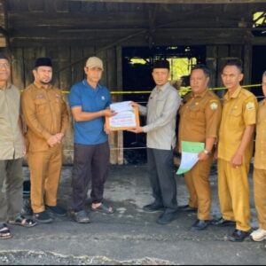 Baitul Mal Aceh Tengah bantu Amri korban kebakaran