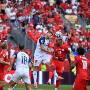 Bosnia vs Kanada duel udara