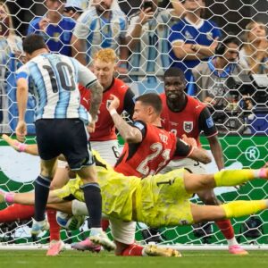 Gol kedua Messi ke gawang Austria