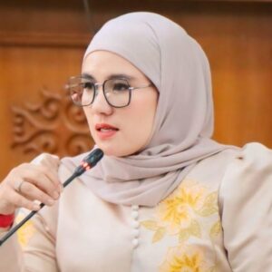 Ketua DPRK Aceh Tengah Fitriana Mugie