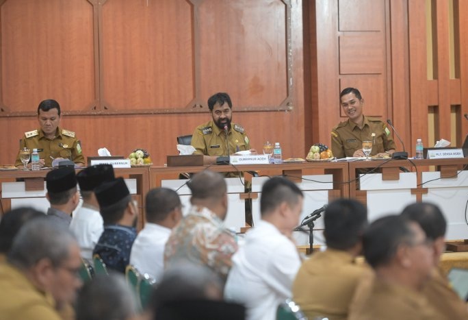 Mualem Dek Fadh dan Sekda Nasir