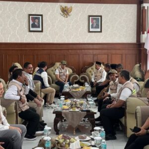 Wamen Haji dan Umrah Dahnil tiba di Ruang VIP Bandara SIM