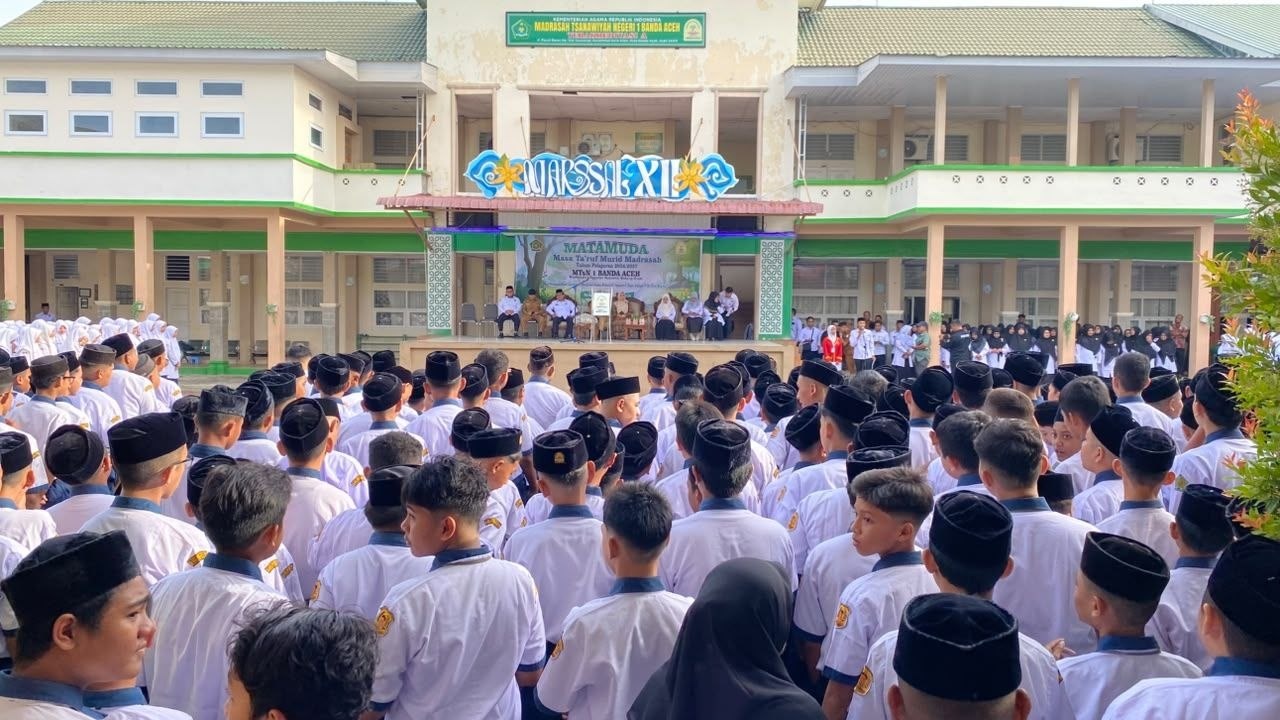 Hari pertama sekolah di MTsN 1 Banda Aceh