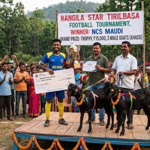 Ilustrasi AI yang menampilkan penyerahan piala dan kambing sebagai hadiah turnamen sepak bola di desa Tirilbasa, India.