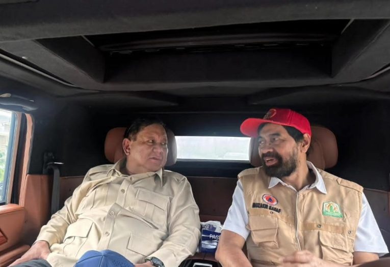 Mualem saat bersama Prabowo Subianto