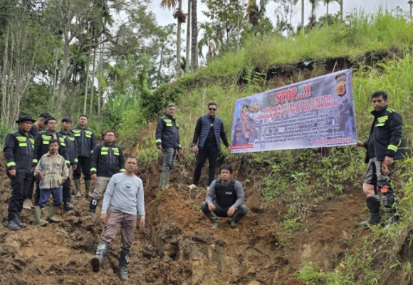 Polres pasang spanduk larangan PETI