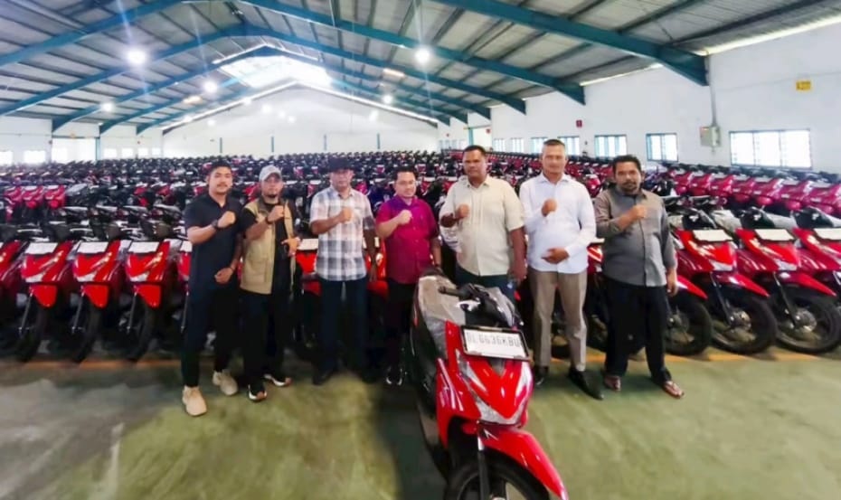 Sepeda motor untuk imam gampong Aceh Utara