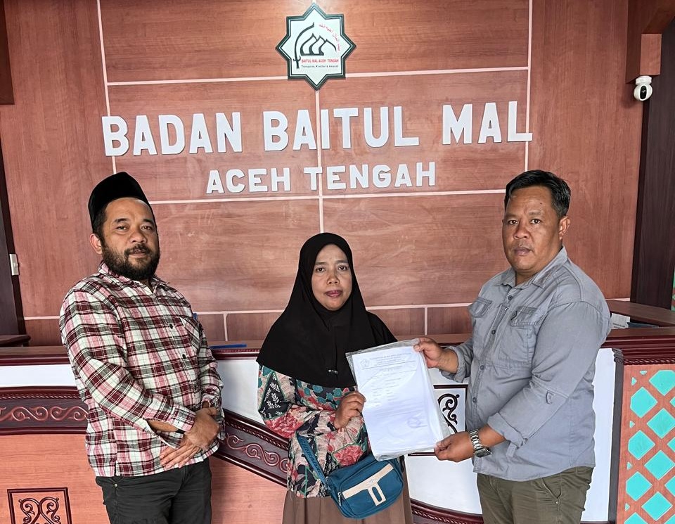 BMK Aceh Tengah bantu warga miskin penderita tumor