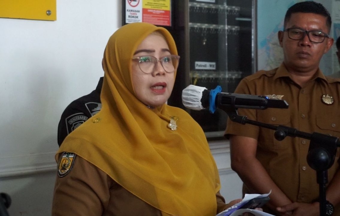 Kepala BKPSDM Banda Aceh Emila Sovayana