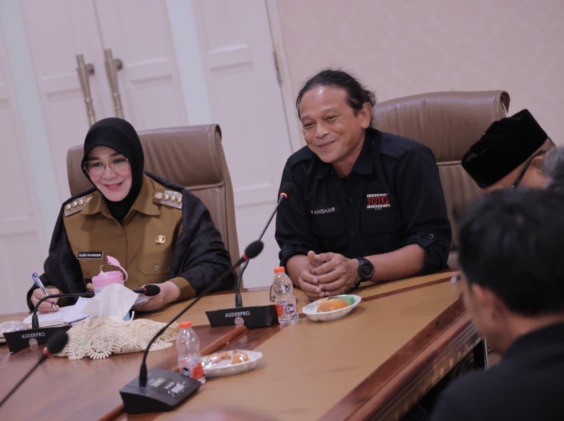 Ketua FPI Aceh Ansar dan Wali Kota Illiza