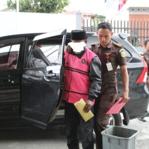 MS mantan Reje Karang Bayur tersangka dugaan korupsi