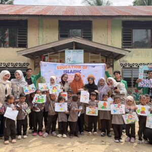 Mahasiswa KKN Unimal edukasi generasi Krueng Seupeng