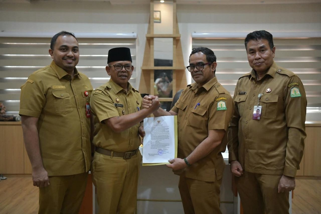 Taufik menerima SK Plt Sekda Aceh