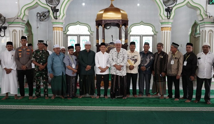 Wagub Fadhlullah hadiri Maulid di Teupin Raya