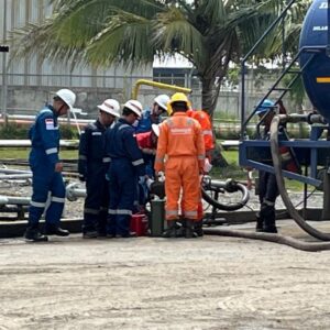 Pengujian minyak dari sumur masyarakat