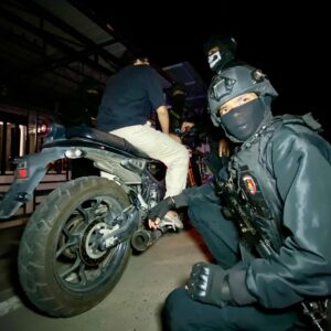 Tim Star Reborn Polres Lhokseumawe berhentikan motor knalpot brong