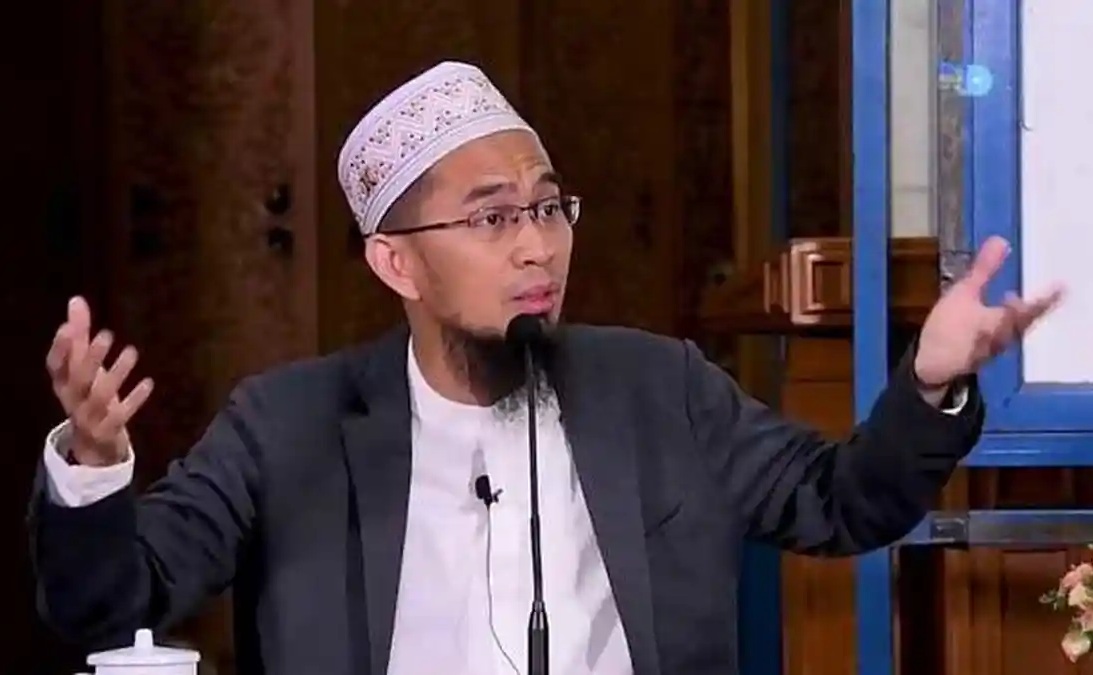 Ustaz Adi Hidayat UAH